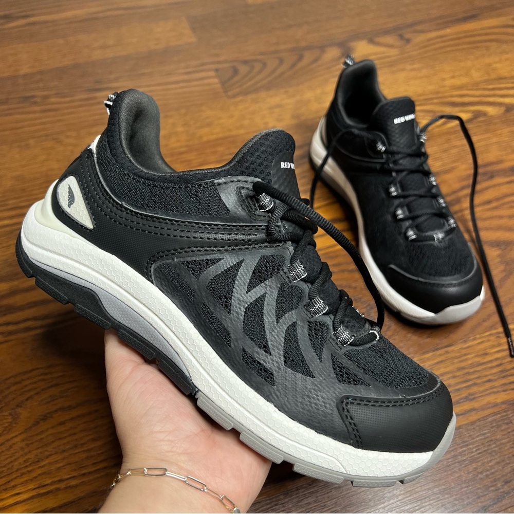Red Wing Women’s athletic work shoes in Black size 7